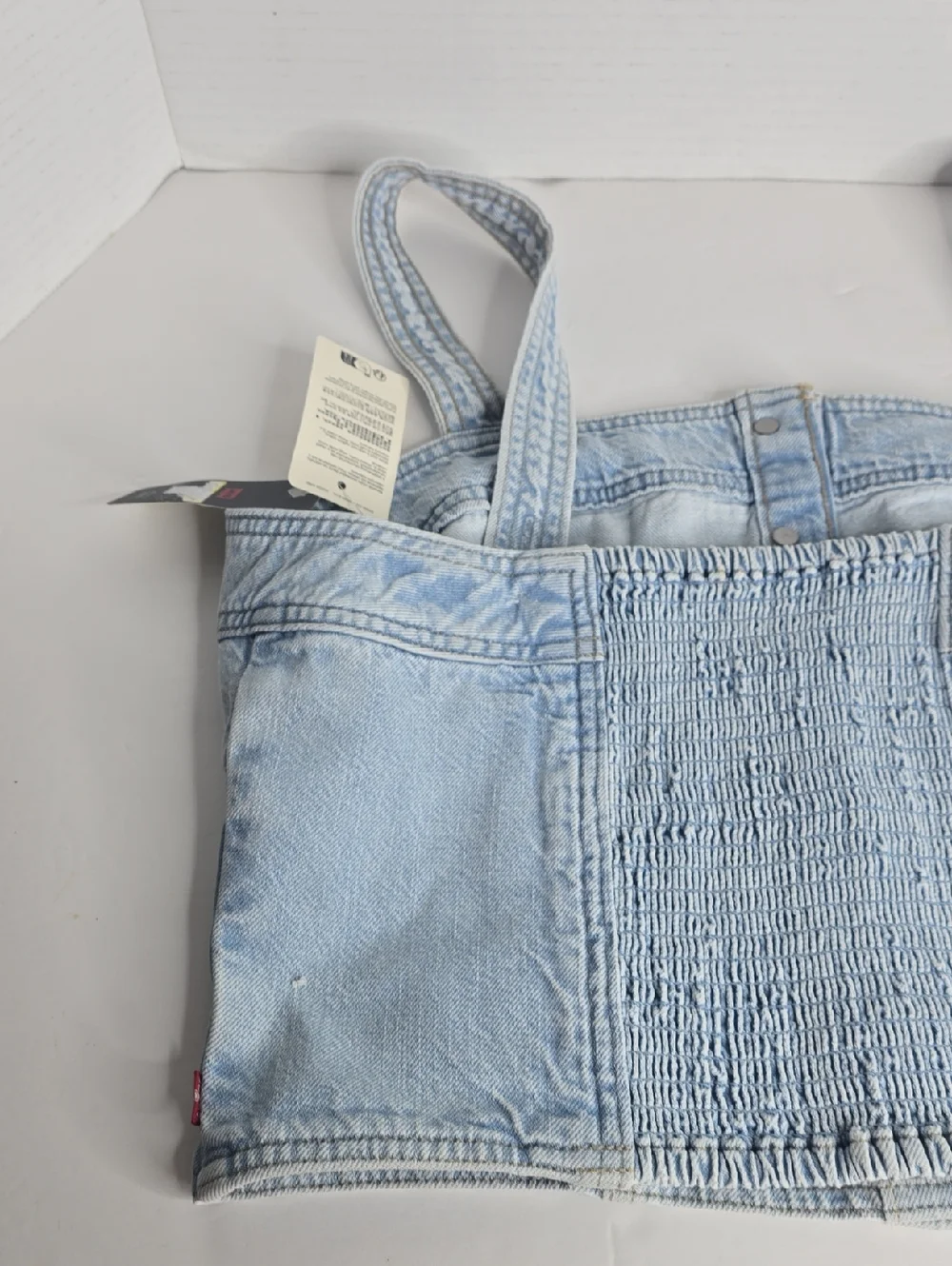 Levi's Women's Drea Tank Denim Top Large - Picture 9 of 10